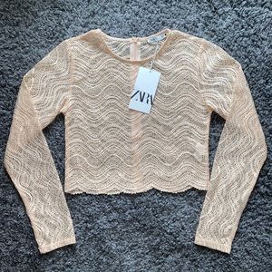 ZARA Long Sleeved Peach Nude Crochet Lace Crop Top Zipper Back Size M
